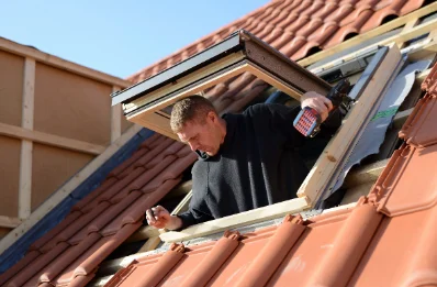 Pose de fenêtres de toit Velux à Étalle